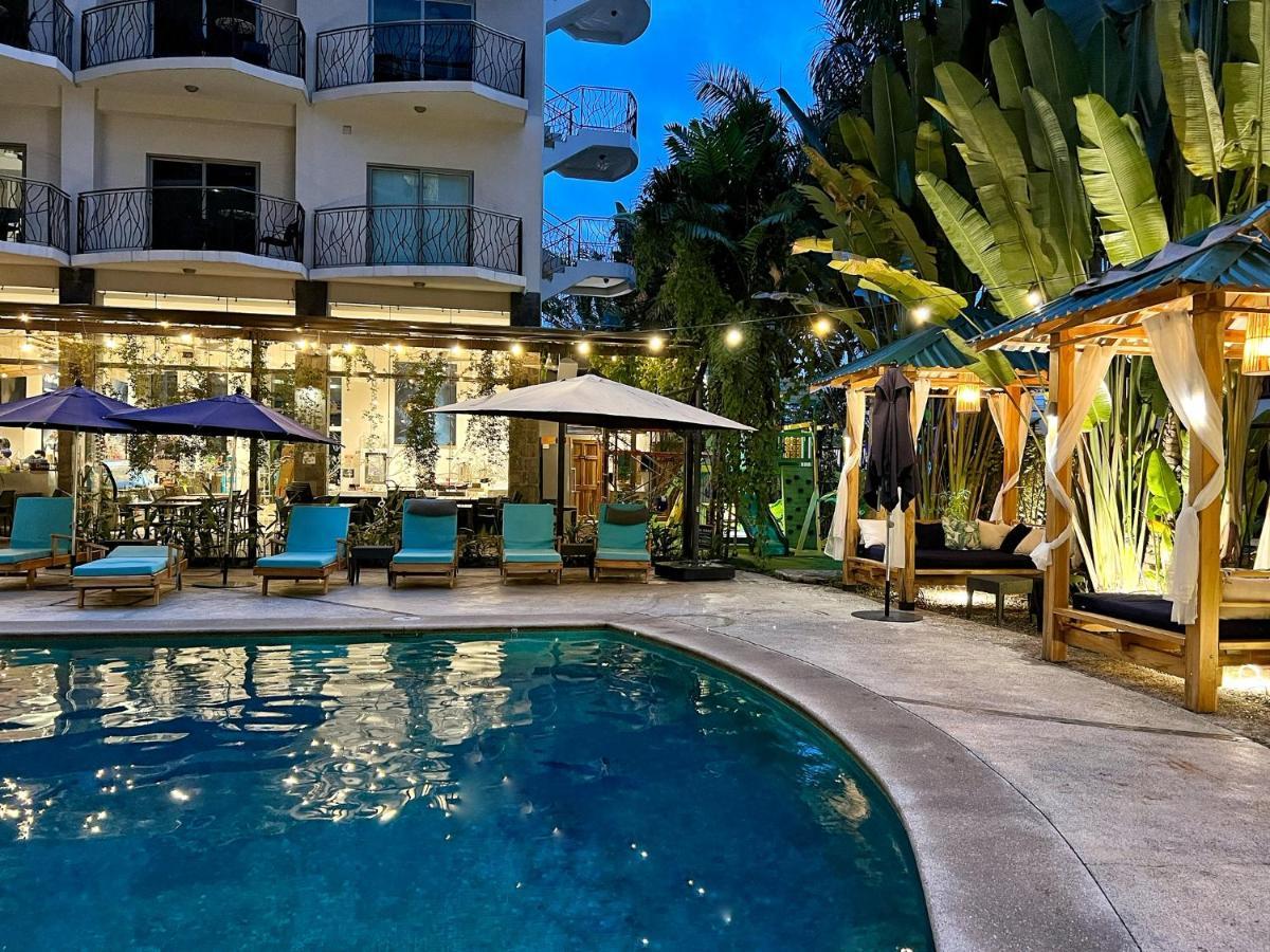 Pacific Suites Boutique Hotel And Bistro Хако Экстерьер фото